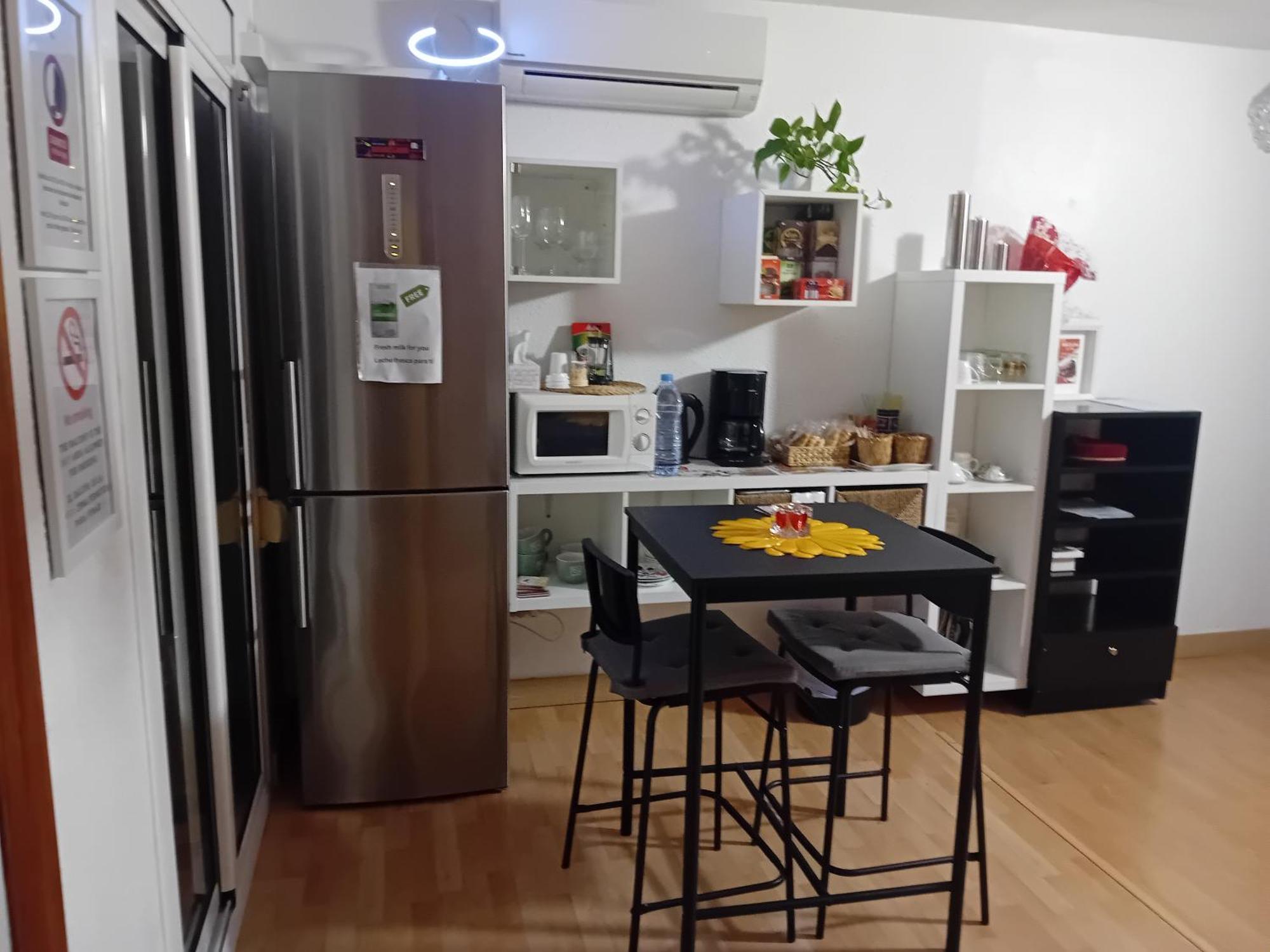 Apartamento Compartido Excelente Ubicacion El Prat de Llobregat Luaran gambar