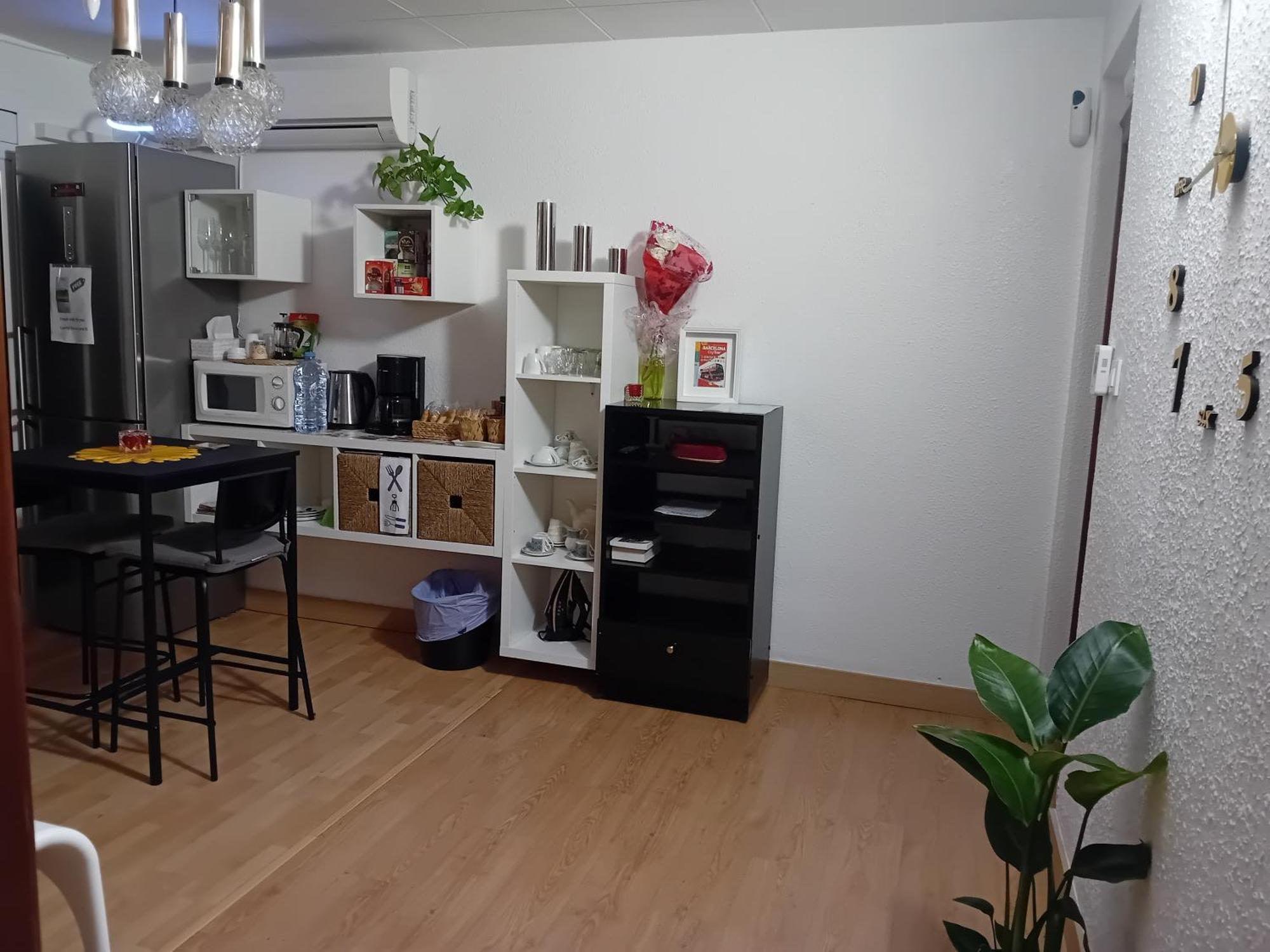 Apartamento Compartido Excelente Ubicacion El Prat de Llobregat Luaran gambar