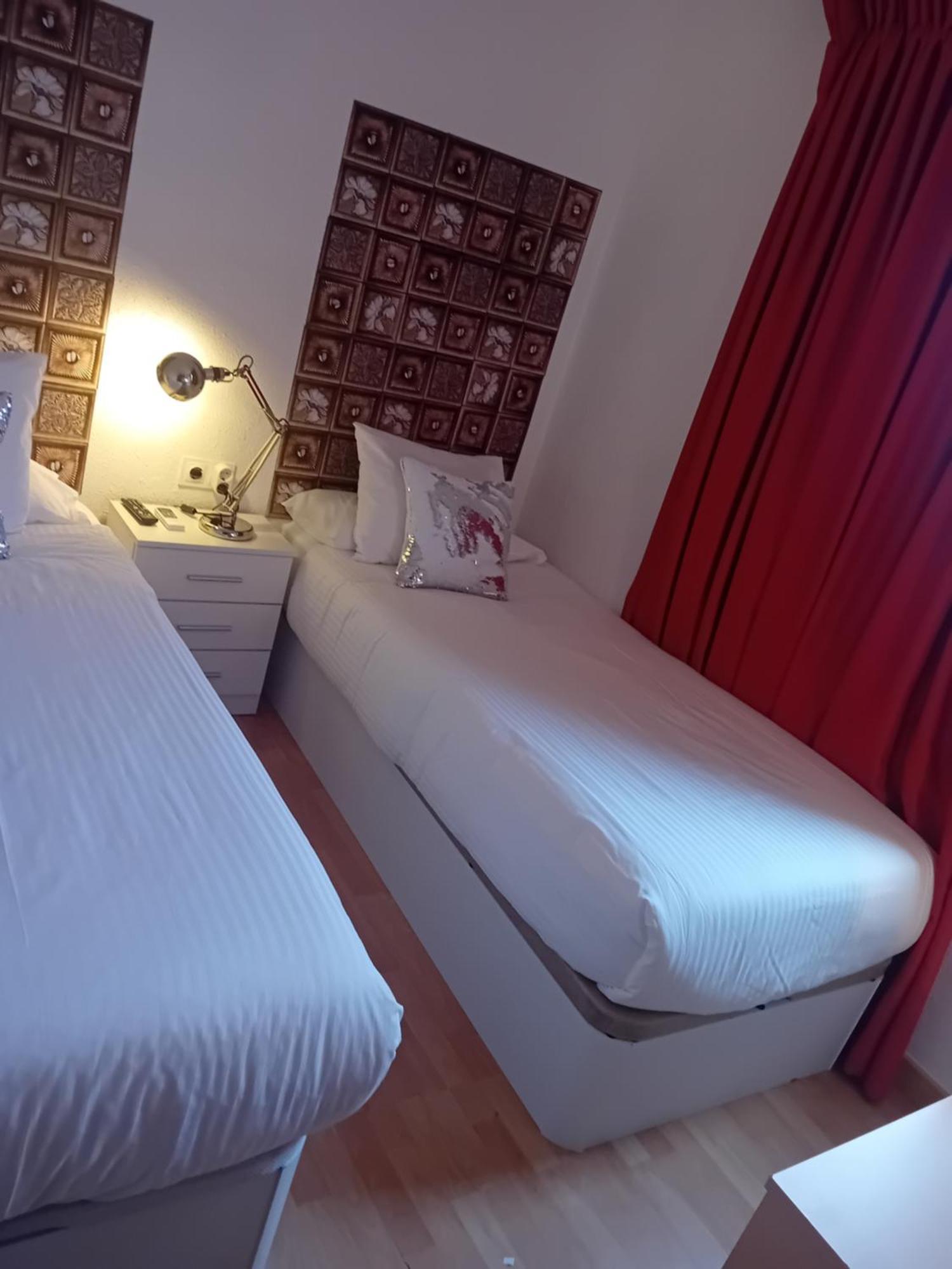 Apartamento Compartido Excelente Ubicacion El Prat de Llobregat Luaran gambar