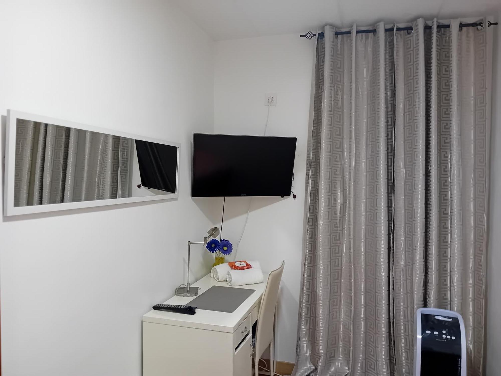 Apartamento Compartido Excelente Ubicacion El Prat de Llobregat Luaran gambar