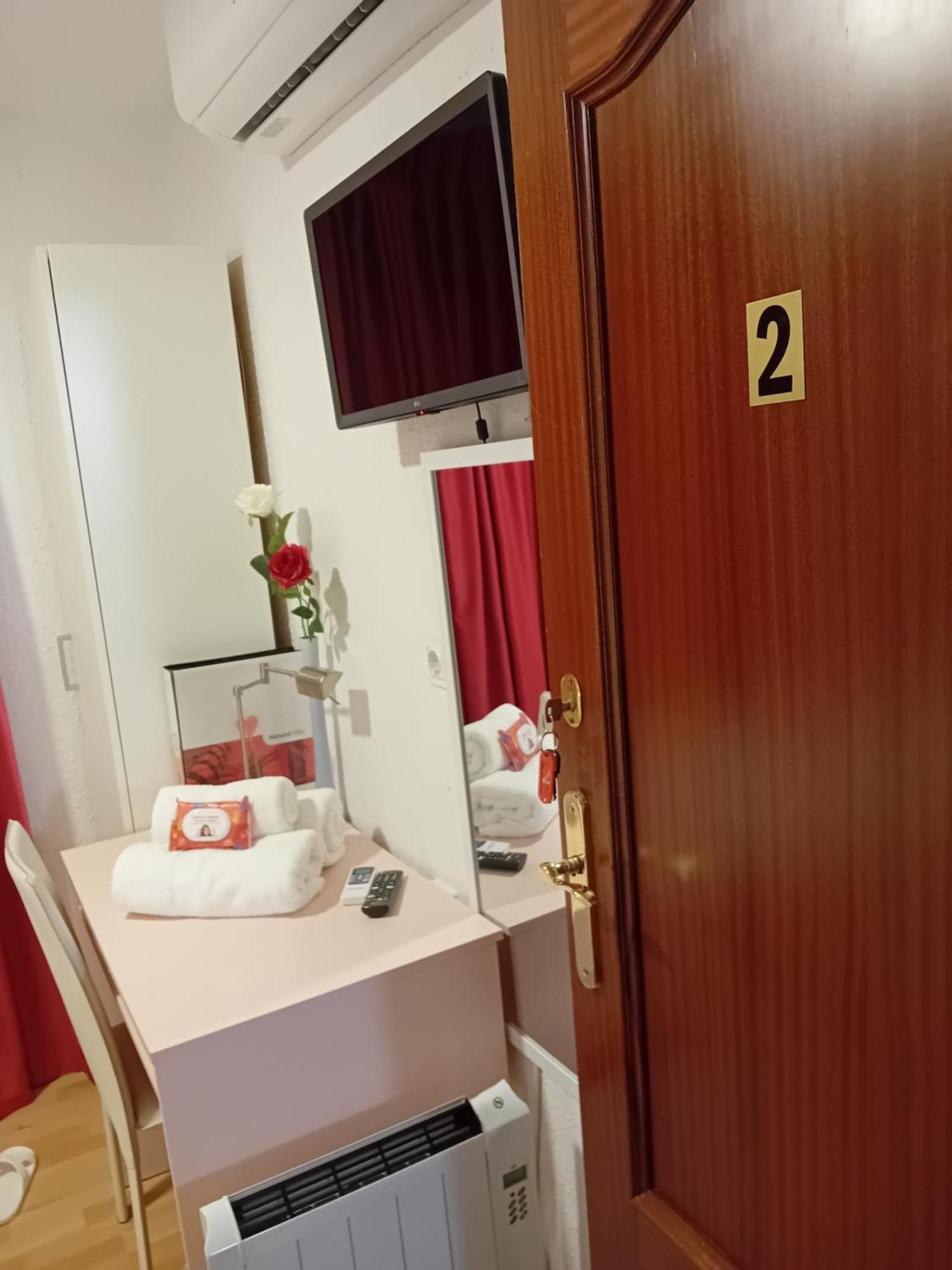 Apartamento Compartido Excelente Ubicacion El Prat de Llobregat Luaran gambar
