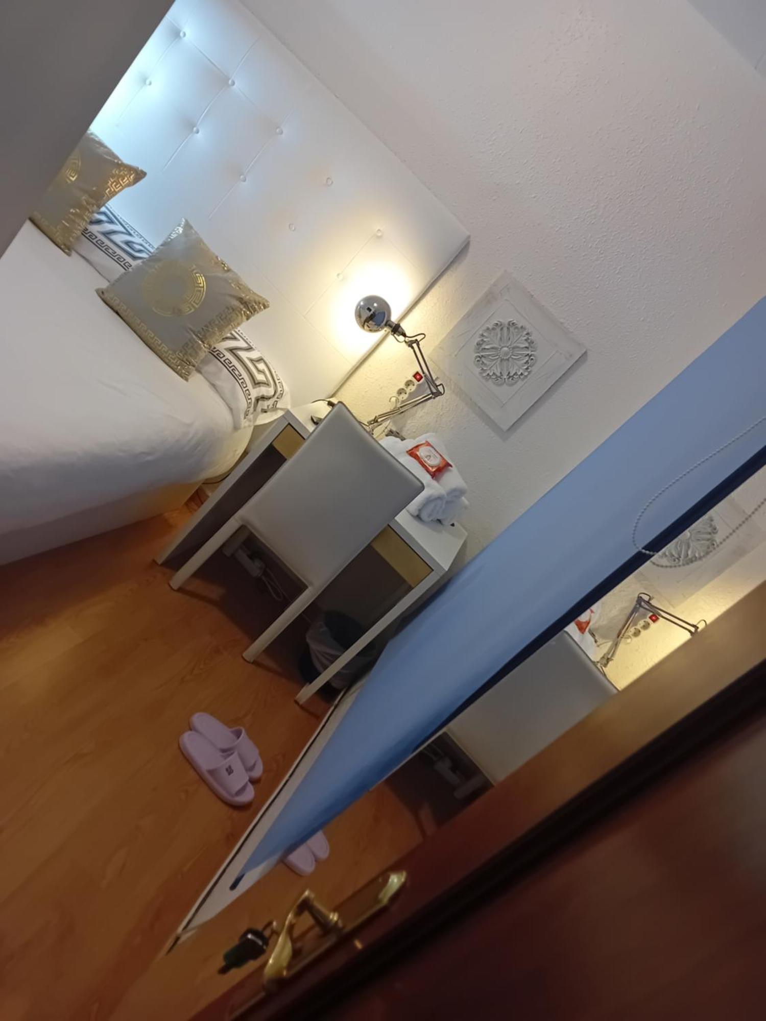 Apartamento Compartido Excelente Ubicacion El Prat de Llobregat Luaran gambar