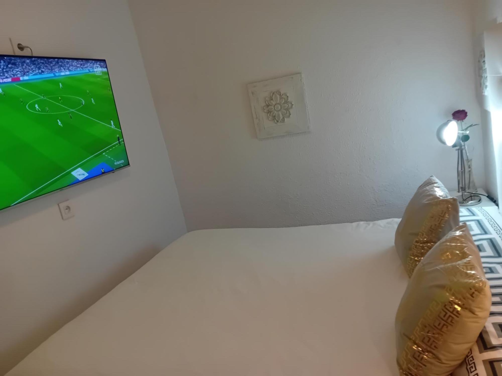 Apartamento Compartido Excelente Ubicacion El Prat de Llobregat Luaran gambar
